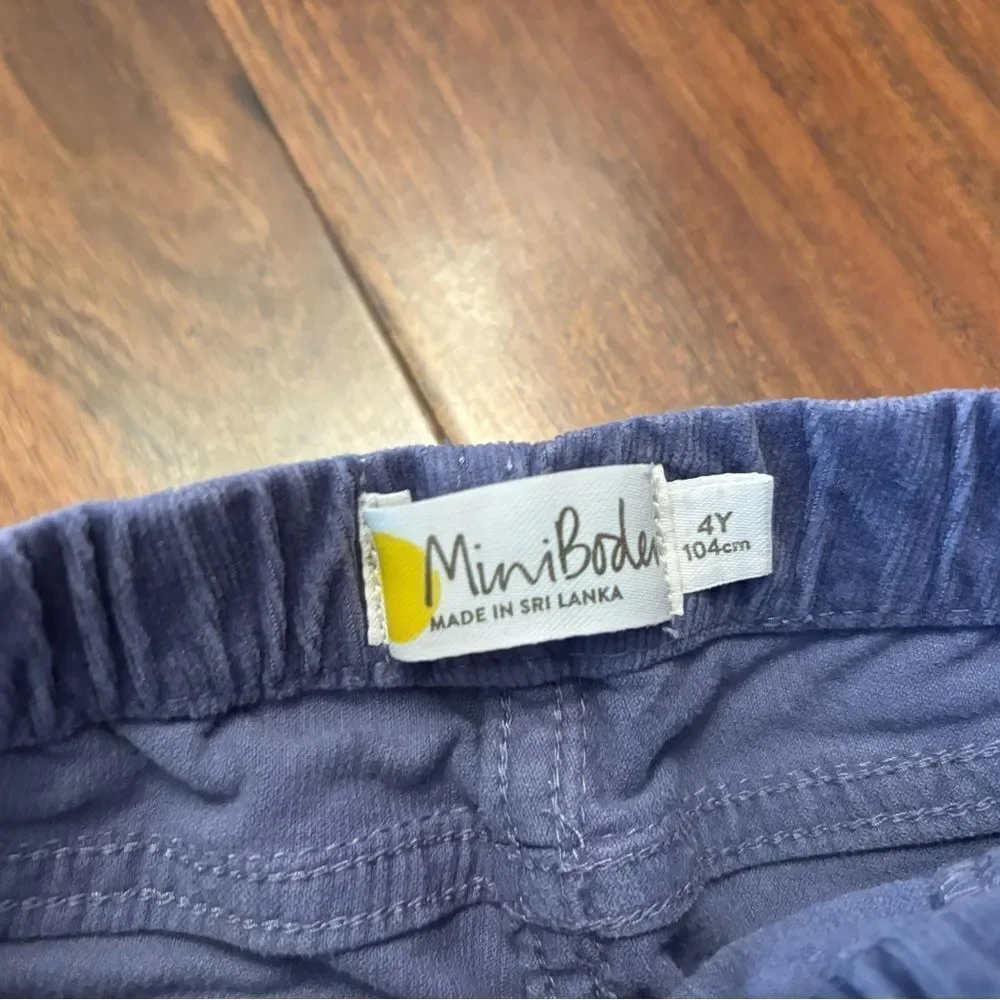 Mini Boden light purple corduroy pants